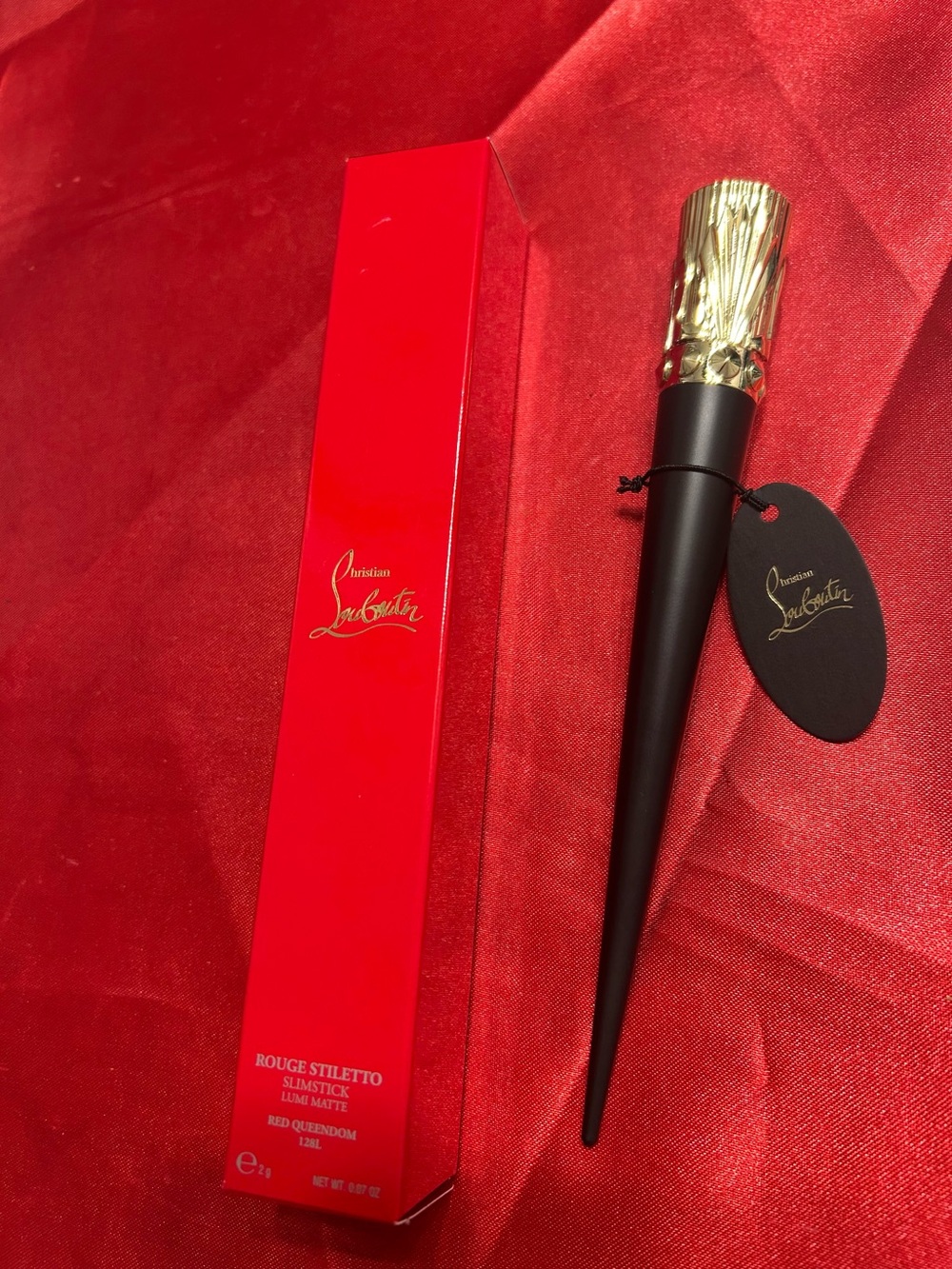 Christian Louboutin Rouge Stiletto Lumi Matte Lipstick- Red Queendom - Picture 8 of 12